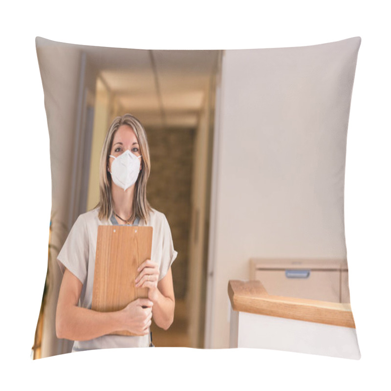 Personality  Woman Receptionist Holding Folder With Documents And With Mask In Hospital Pillow Covers