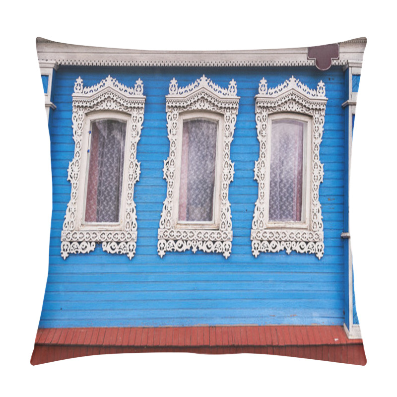 Personality  Russian Carved Frames Of Wooden Houses Pillow Covers