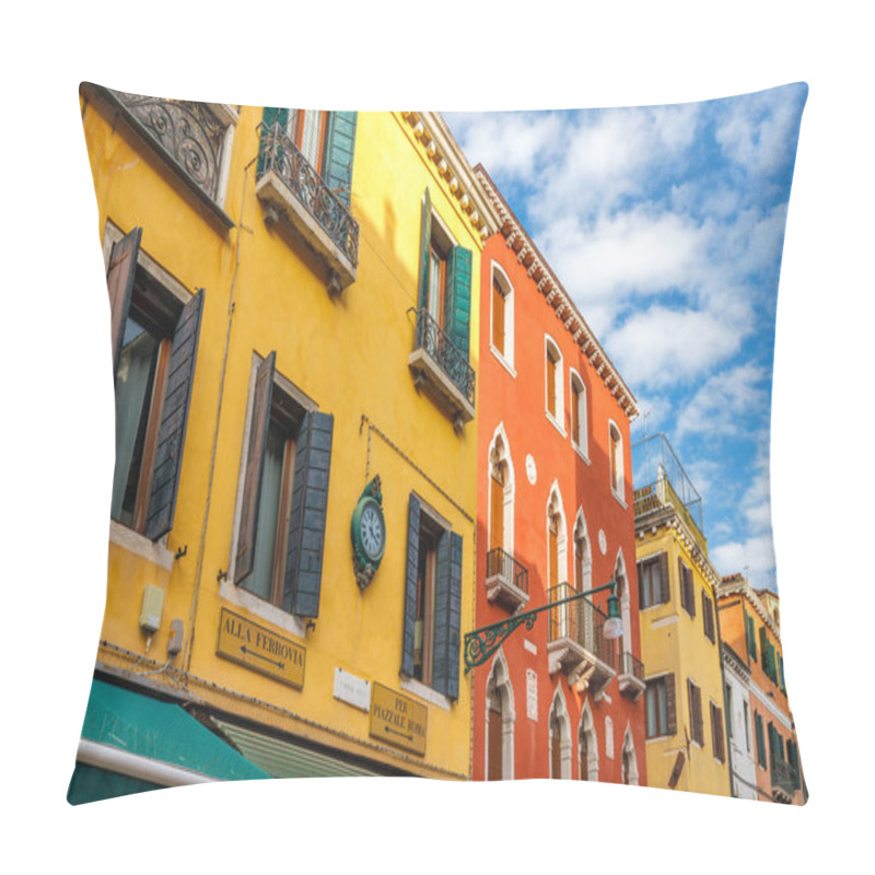 Personality  VENICE, ITALY - MARCH 2, 2023: Facades Of Historic Buildings In The City Center. Pillow Covers