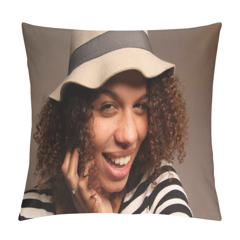 Personality  Beautiful Happy Afro Woman Pillow Covers