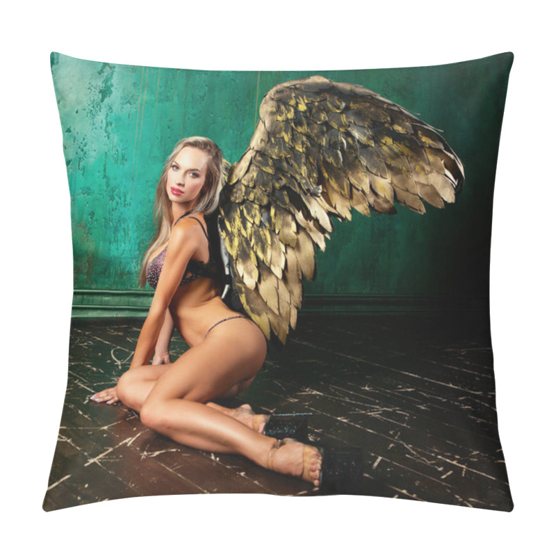 Personality   Model Wearing  Angel Wings   Pillow Covers