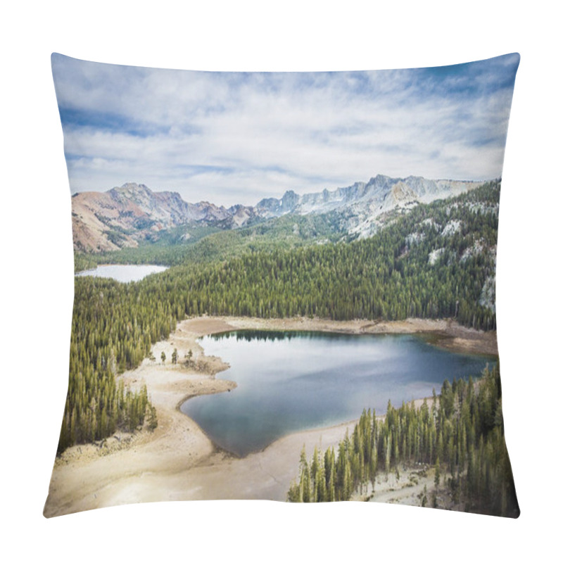 Personality  Dramatic HDR Scenic View Of Horseshoe Lake Part Of Mammoth Lakes Pillow Covers