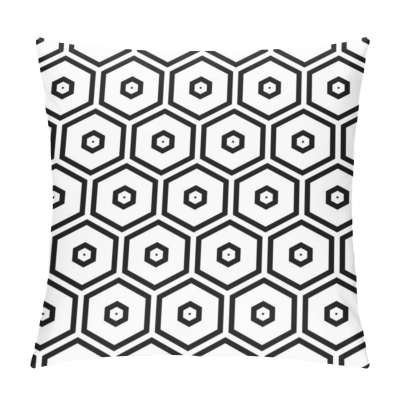 Personality  Seamless Geometric Hexagons Black And White Pattern And Texture. Vector Art. Pillow Covers