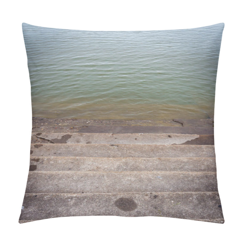 Personality  Concrete Stairs To Sea Water Pillow Covers