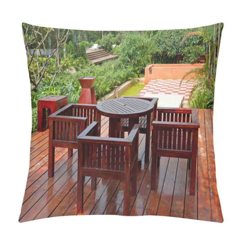 Personality  House Patio With Table And Chairs Pillow Covers