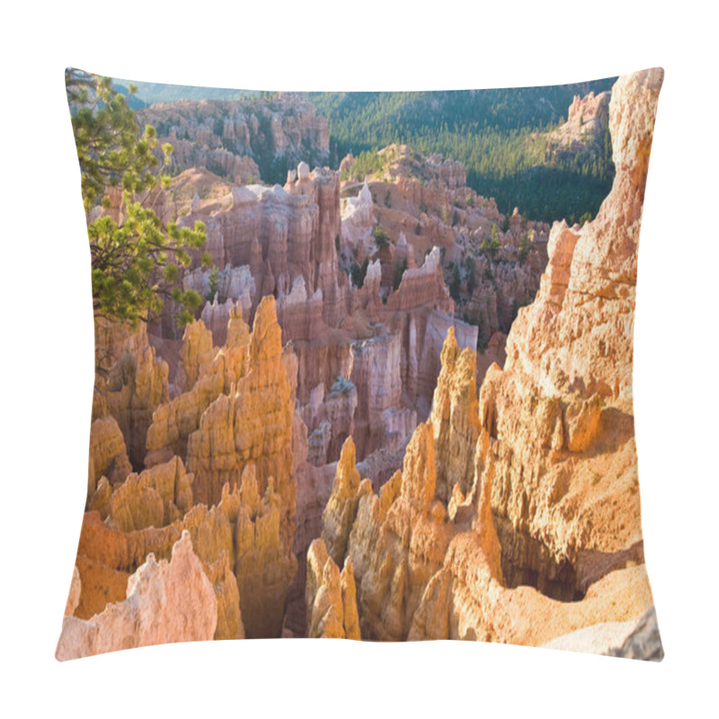 Personality  Beautiful Landscape In Bryce Canyon With Magnificent Stone Forma Pillow Covers