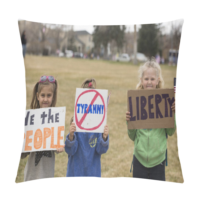 Personality  Helena, Montana - April 19, 2020: Children, Young Girls, Holding Liberty And Tyranny Sign At The Protest Rally At The Capitol Due To The Government Shutdown Over Coronavirus Covid-19. Pillow Covers