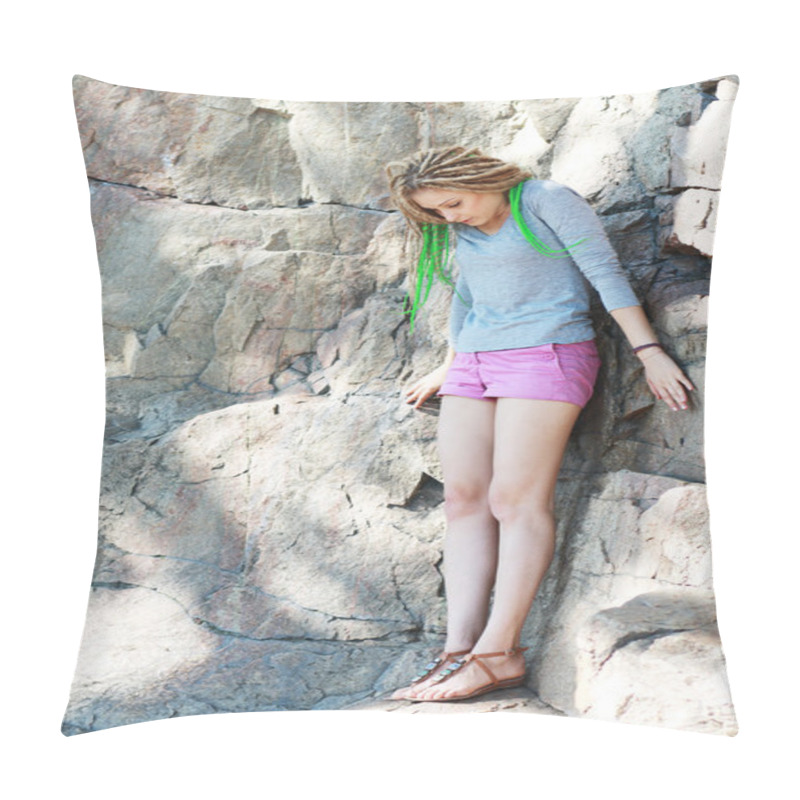 Personality  Acrophobia Pillow Covers