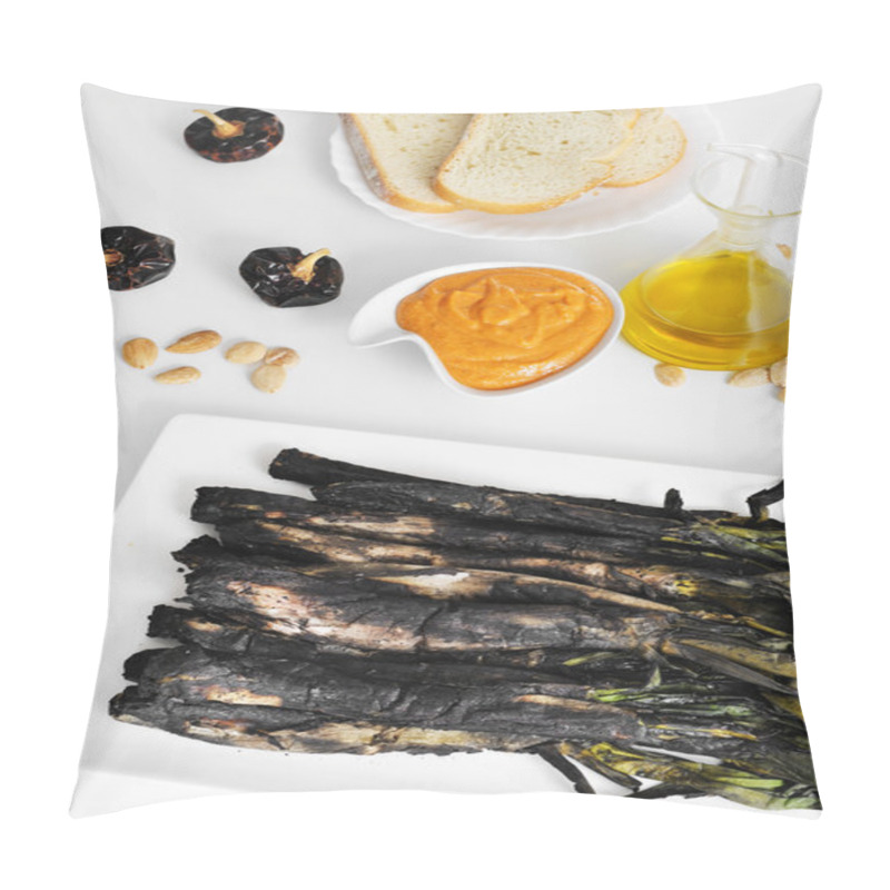 Personality  Barbecued Calcots, Sweet Onions, And Romesco Sauce Pillow Covers