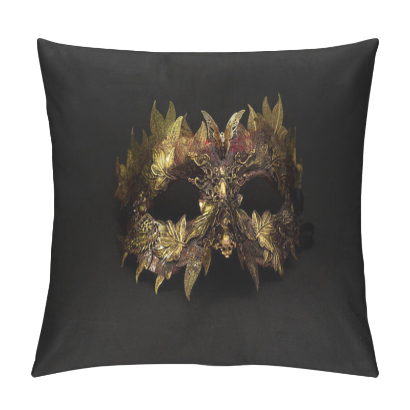 Personality  Luxury, Venetian Mask In Gold And Red With Metallic Pieces In The Form Of Leaves. Original And Unique Design, Handmade Crafts Pillow Covers