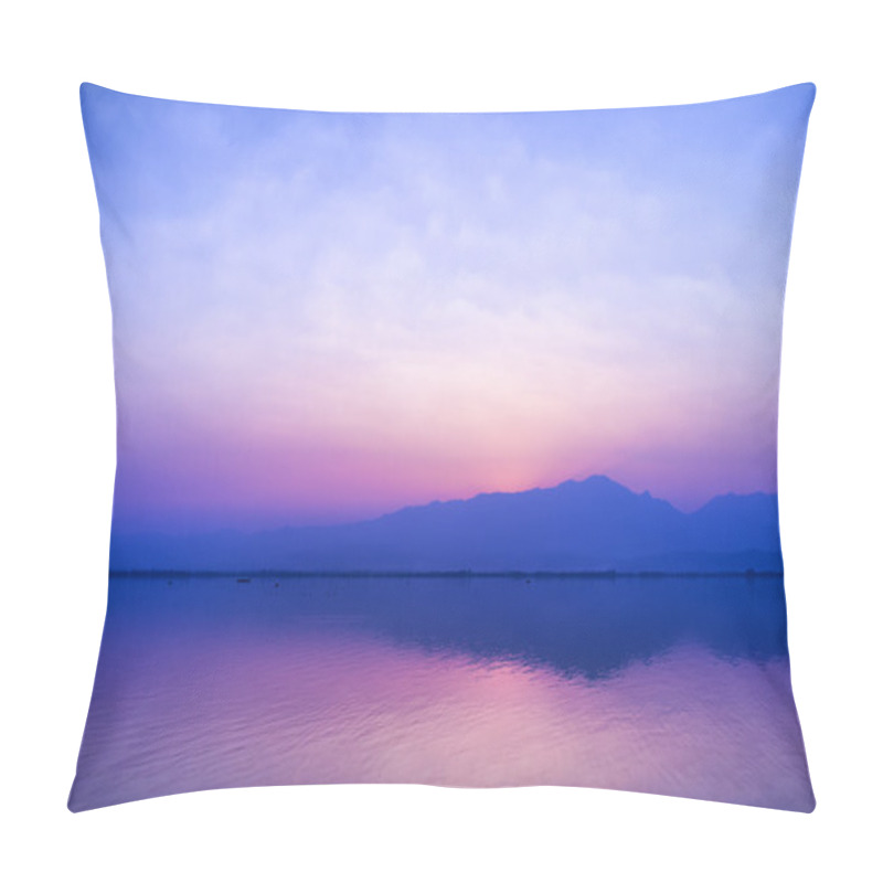 Personality  Lake Sunset In Thailand Pillow Covers