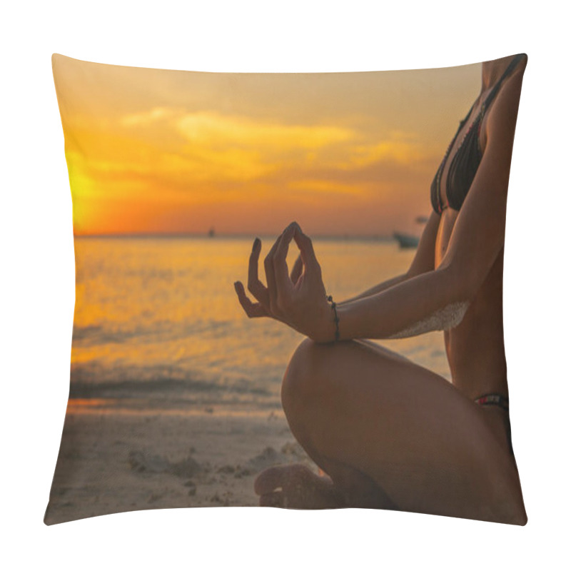 Personality  Women Do Meditation On The Ocean Beach At Sunset Pillow Covers