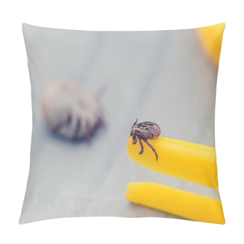 Personality  Mite Crawling On A Yellow Tweezers For Removing Ticks Pillow Covers