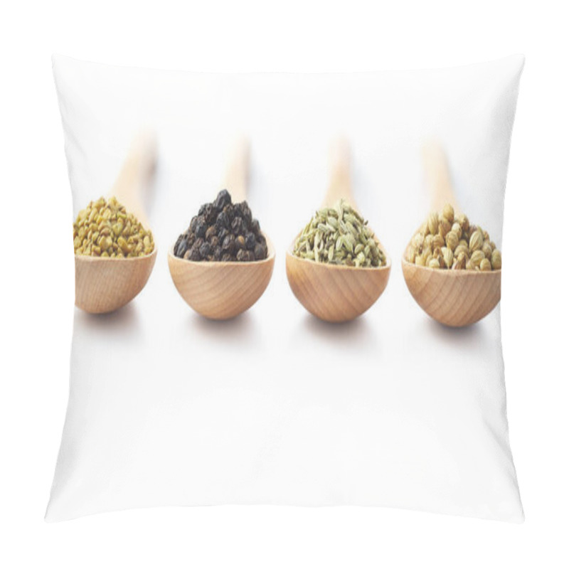 Personality  Wooden Spoon Filled With Spices - Fenugreek, Black Peppercorn, Fennel And Coriander Pillow Covers