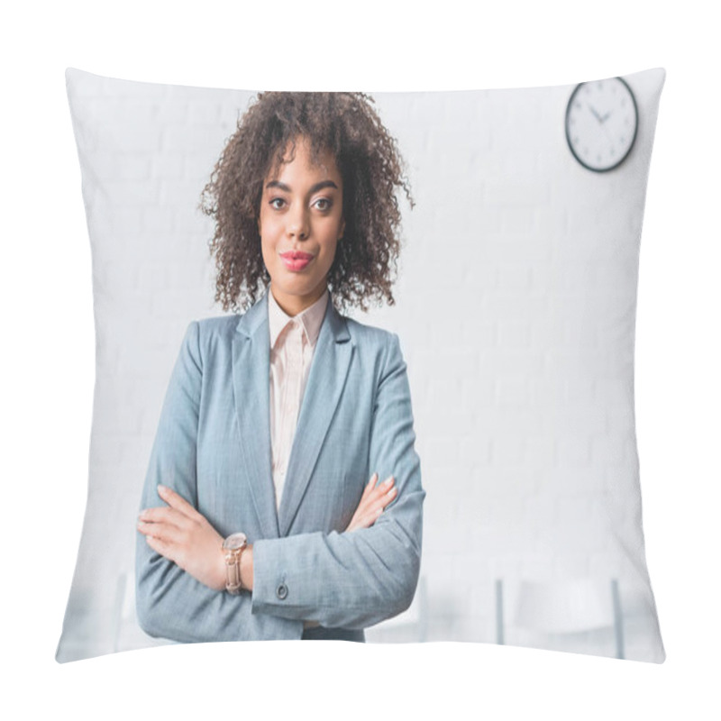 Personality  Attractive African American Businesswoman Standing With Folded Arms Pillow Covers