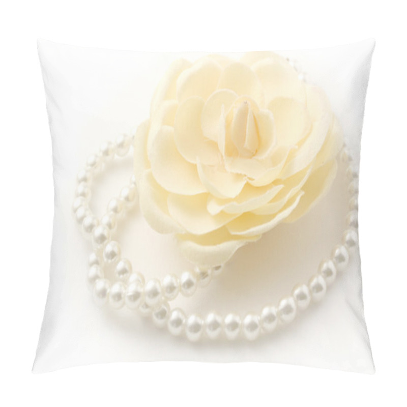 Personality  Pearls And Flower Pillow Covers