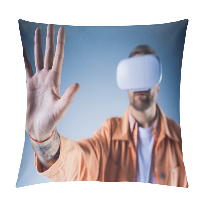 Personality  A Man In A Studio Setting Is Experiencing Virtual Reality Through A Headset, Immersed In The Digital World Of The Metaverse. Pillow Covers