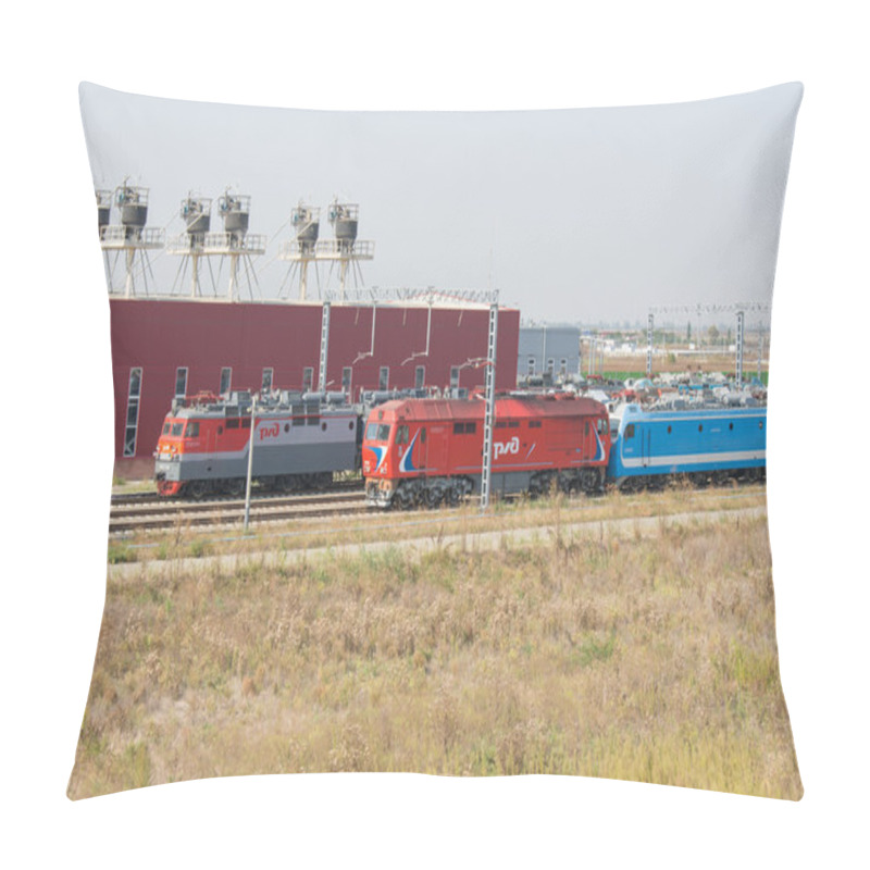 Personality  Locomotives Trains Are Working At The Locomotive Depot Pillow Covers