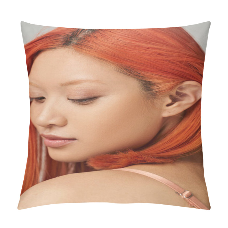 Personality  Portrait Of Alluring Young Asian Woman With Perfect Skin And Natural Makeup On Grey Background Pillow Covers