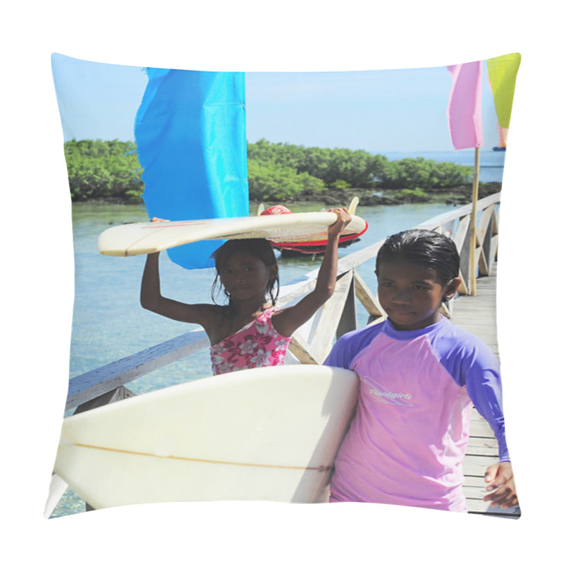 Personality  Two Young Surfers At Cloud Nine Pillow Covers