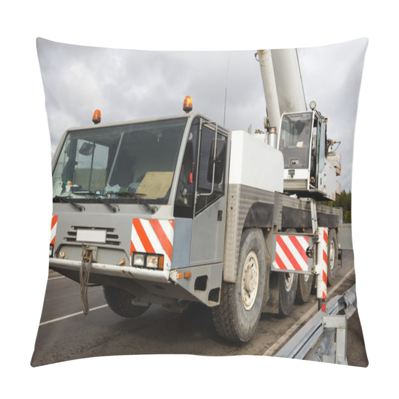 Personality  100 Ton Crane Is Ready For Operation Pillow Covers