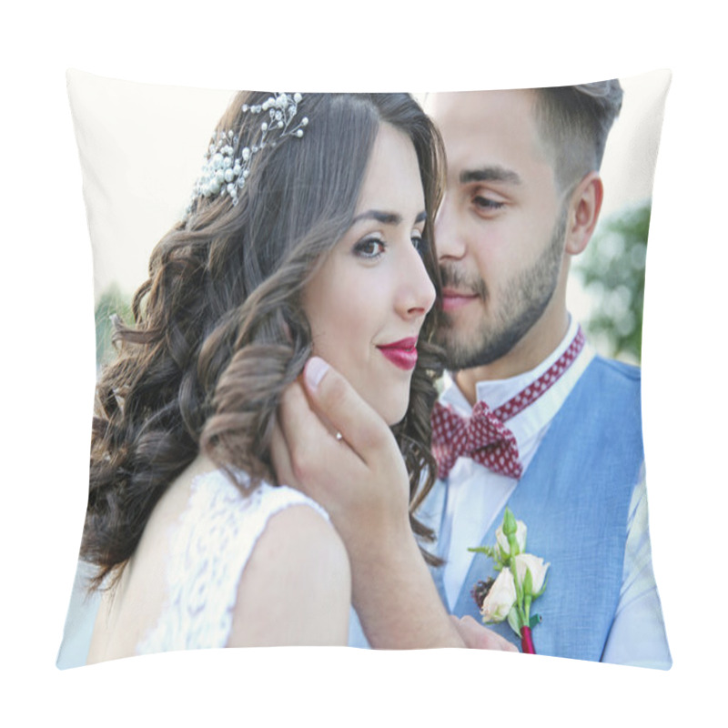 Personality  Bride And Groom, Close Up Pillow Covers