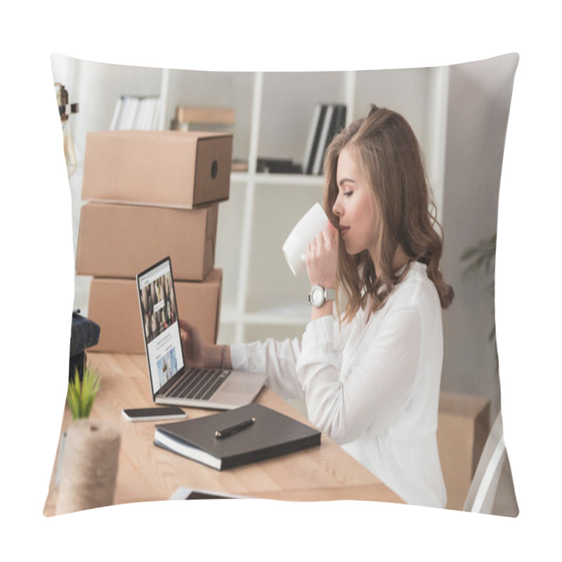 Personality  Side View Of Businesswoman Drinking Coffee While Working On Laptop At Table Pillow Covers