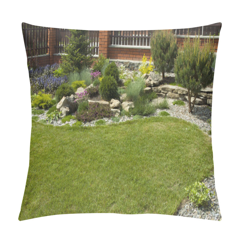 Personality  Garden Design Pillow Covers