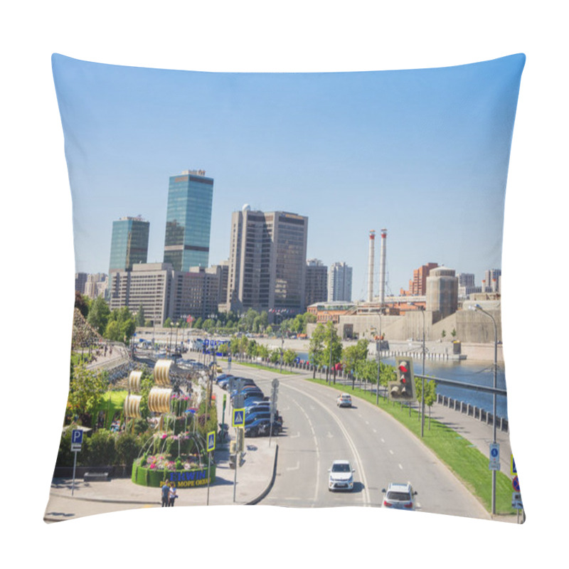 Personality  MOSCOW, RUSSIA - May 18, 2019. Crowne Plaza Hotel, World Trade Center, Trekhgornaya Manufactory. Modern Landmarks In Historical Center Of Moscow. Pillow Covers