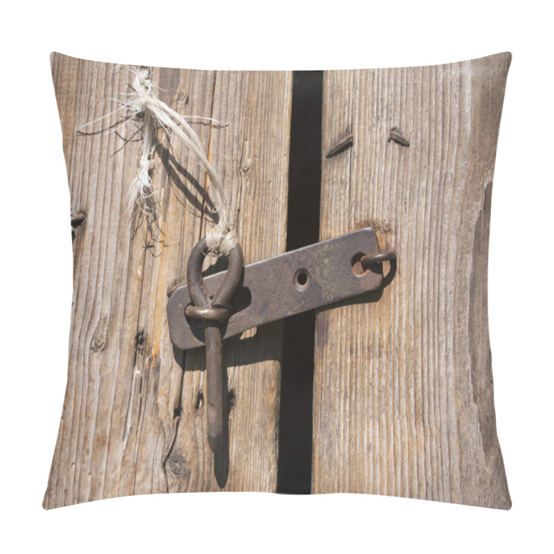 Personality  Rustic Door Latch Pillow Covers