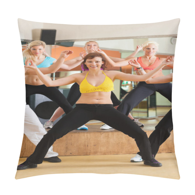 Personality  Young People Dancing In A Studio Pillow Covers