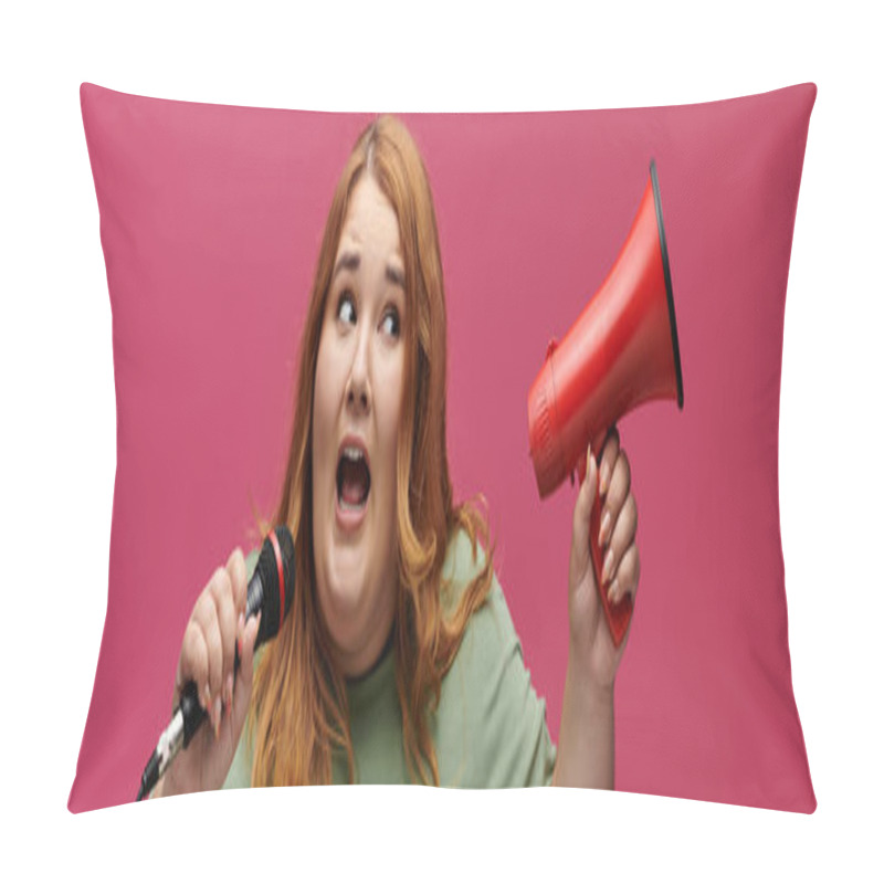 Personality  A Woman Stands Confidently, Holding A Microphone And A Megaphone. Pillow Covers