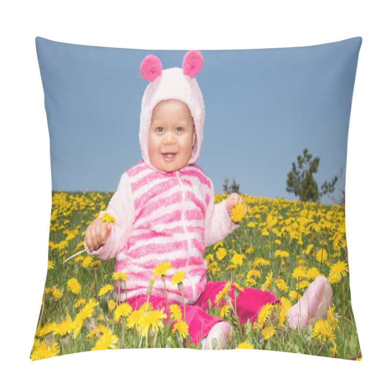 Personality  Girl And Dandelions Pillow Covers