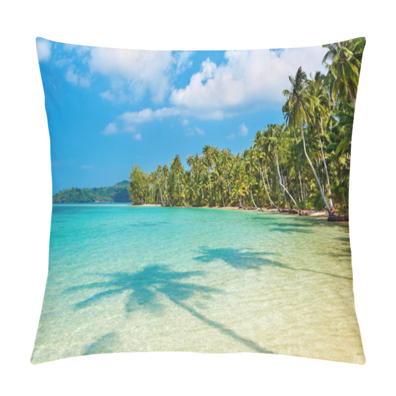 Personality  Coconut Palms On The Beach Pillow Covers