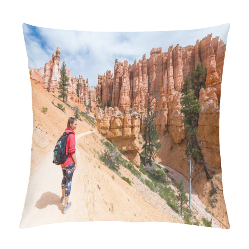 Personality  Girl And The Views Of The Hiking Trails In Bryce Canyon National Park Pillow Covers