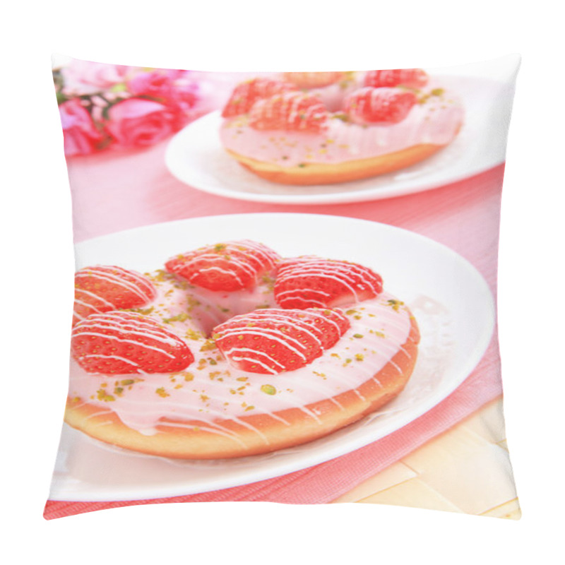 Personality  Delicious Strawberry Donut Pillow Covers