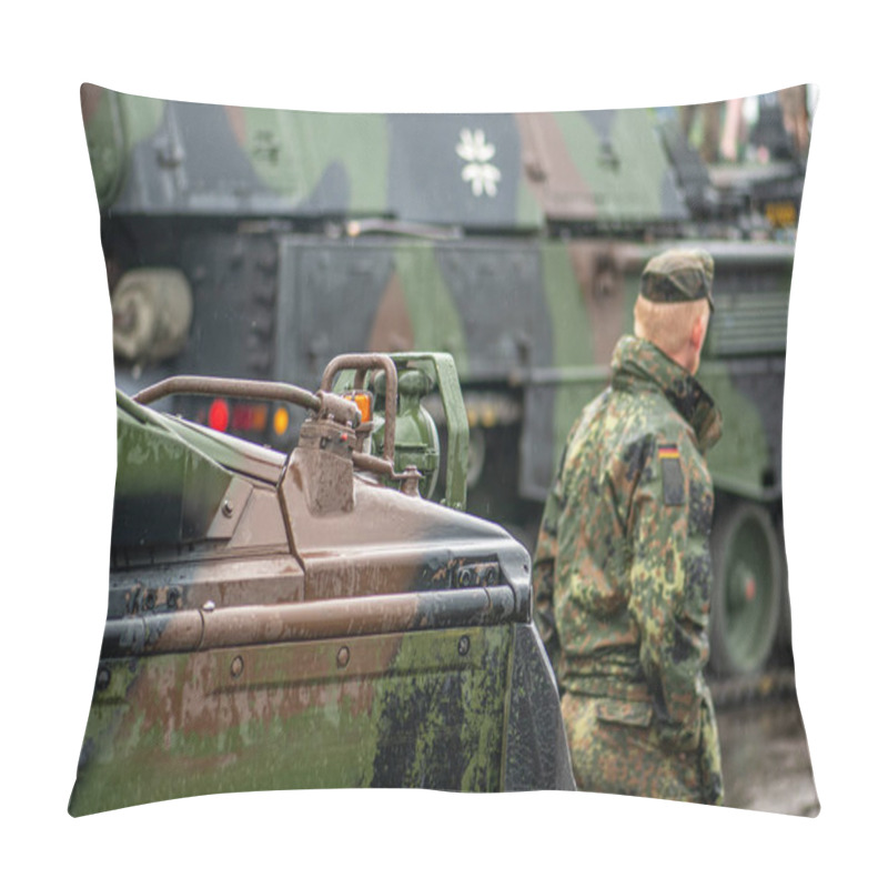 Personality  Berlin, Germany - June 17 2023: German Soldier Walking Near Moving Armoured Tanks Self-propelled Howitzer Panzerhaubitze 2000 Or PzH 2000, German Army, Bundeswehr, NATO Response Force Pillow Covers