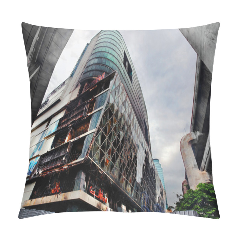 Personality  Fire Damaged Exterior Of Central World Plaza Shopping Mall Pillow Covers