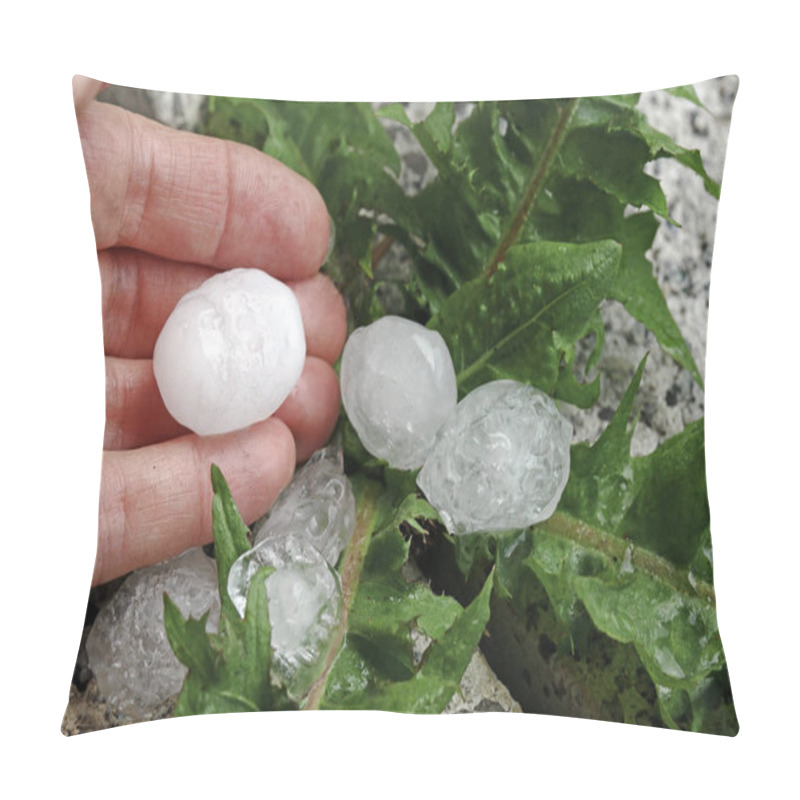 Personality  Large Hailstones On The Hand Of A Woman In A Storm Pillow Covers