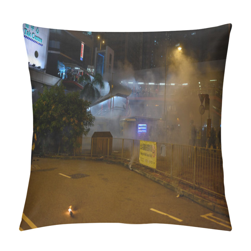 Personality  Anti- Extradition Bill Protest In Hong Kong Island Pillow Covers