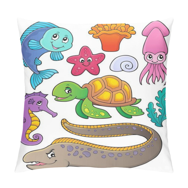 Personality  Sea Life Theme Collection 1 - Eps10 Vector Illustration. Pillow Covers