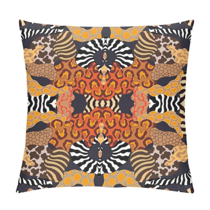 Personality  Undiscovered Africa. Seamless Wavy Vector Pattern With Animal Prints. Pillow Covers