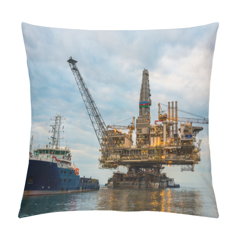 Personality  Oil Rig Platform In The Calm Sea Pillow Covers