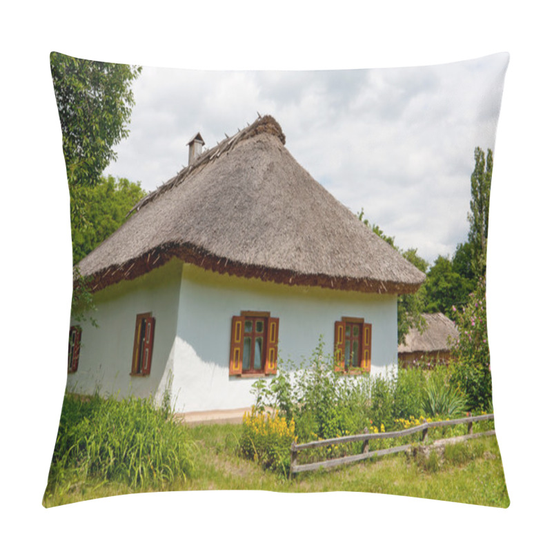 Personality  Old Rural House Pillow Covers