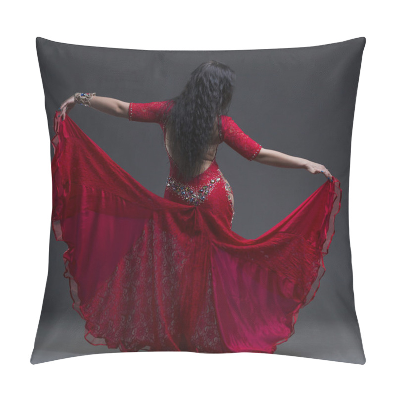 Personality  Young Beautiful Exotic Eastern Women Performs Belly Dance In Ethnic Red Dress With Open Back On Gray Background Pillow Covers