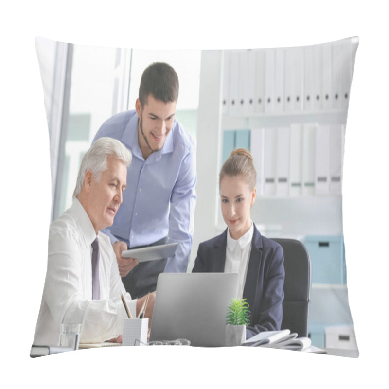 Personality  Mature Marketing Manager With Trainees In Office Pillow Covers