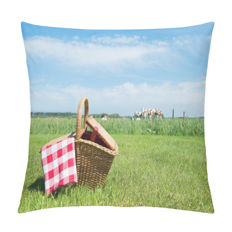 Personality  Picnic Basket In The Country Pillow Covers