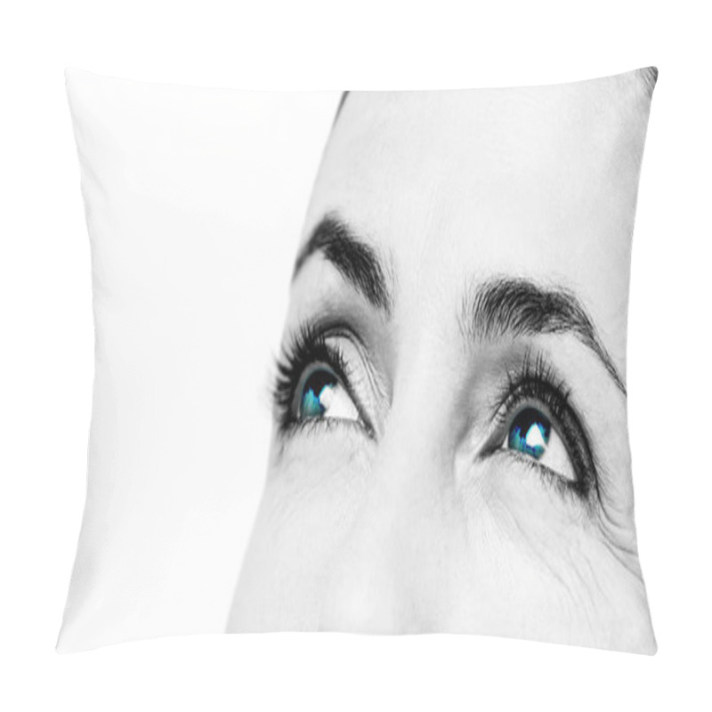 Personality  Female Blue Bright Eyes Pillow Covers