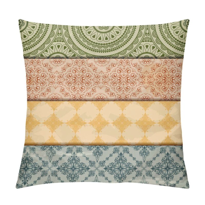 Personality  Vector Seamless Floral Borders On Crumpled Paper, Grunge Text Pillow Covers