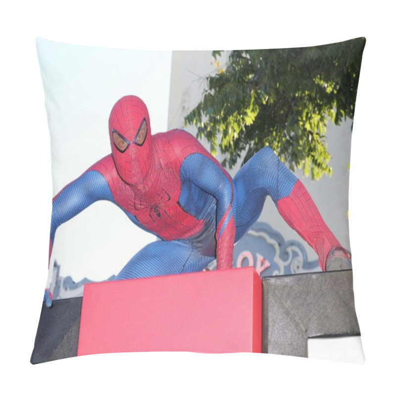 Personality  Spiderman Pillow Covers